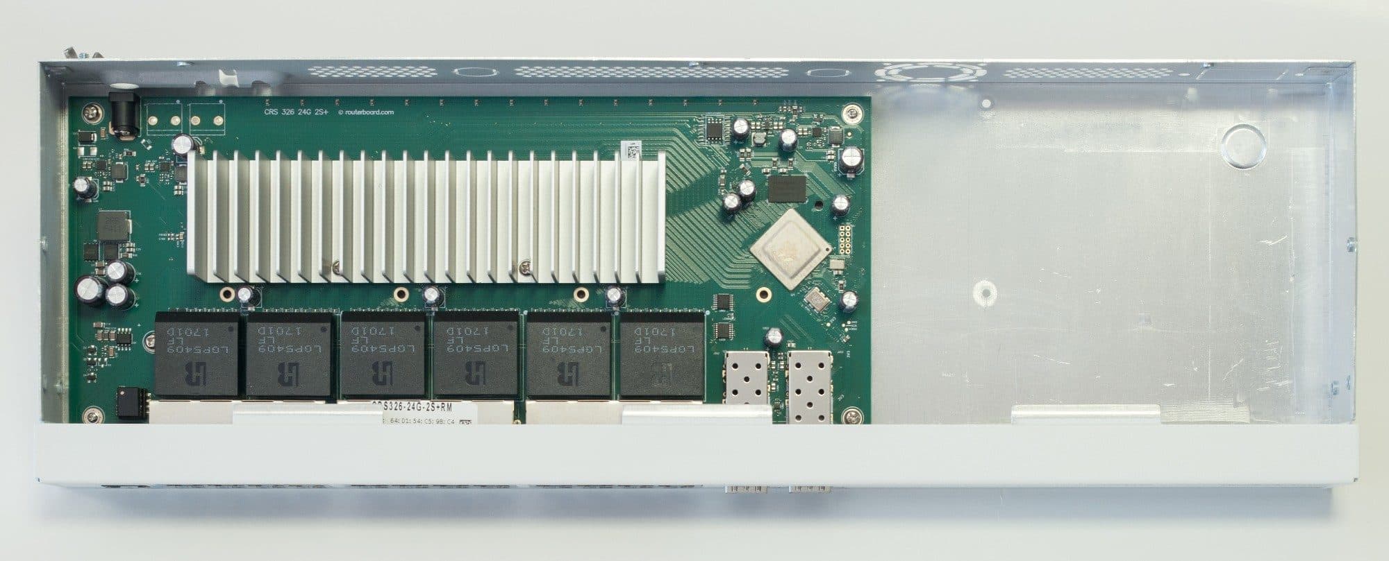 Switch MikroTik CRS326-24G-2S+RM