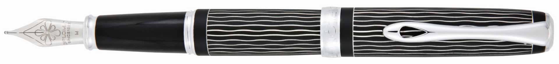 Stilou DIPLOMAT Excellence A plus, cu penita M, din otel inoxidabil - Wave Guilloche Lapis Black